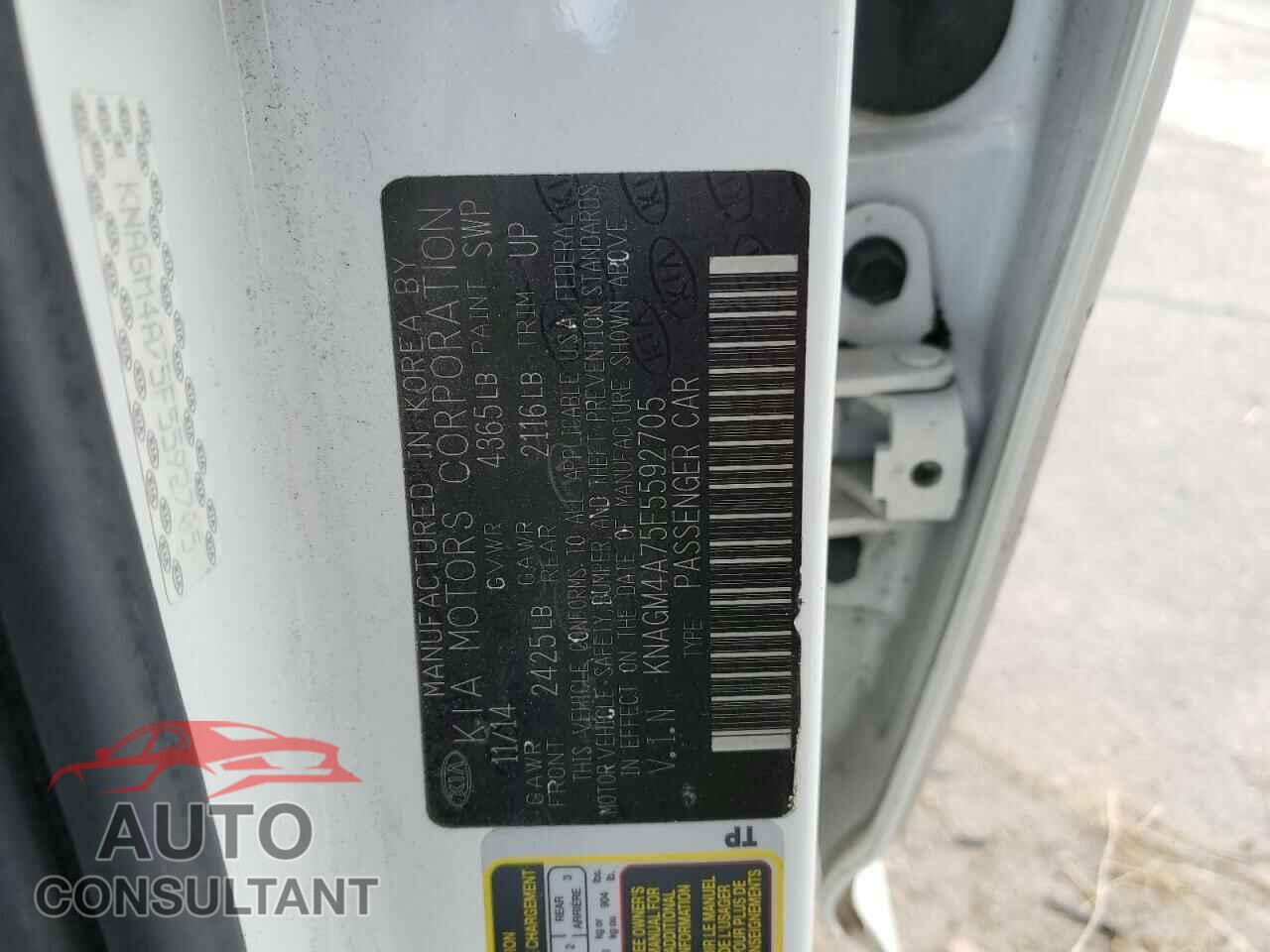 KIA OPTIMA 2015 - KNAGM4A75F5592705