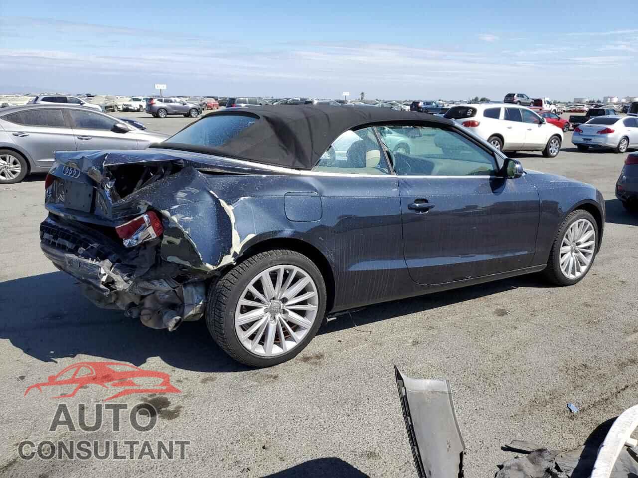 AUDI A5 2012 - WAULFAFH4CN001719
