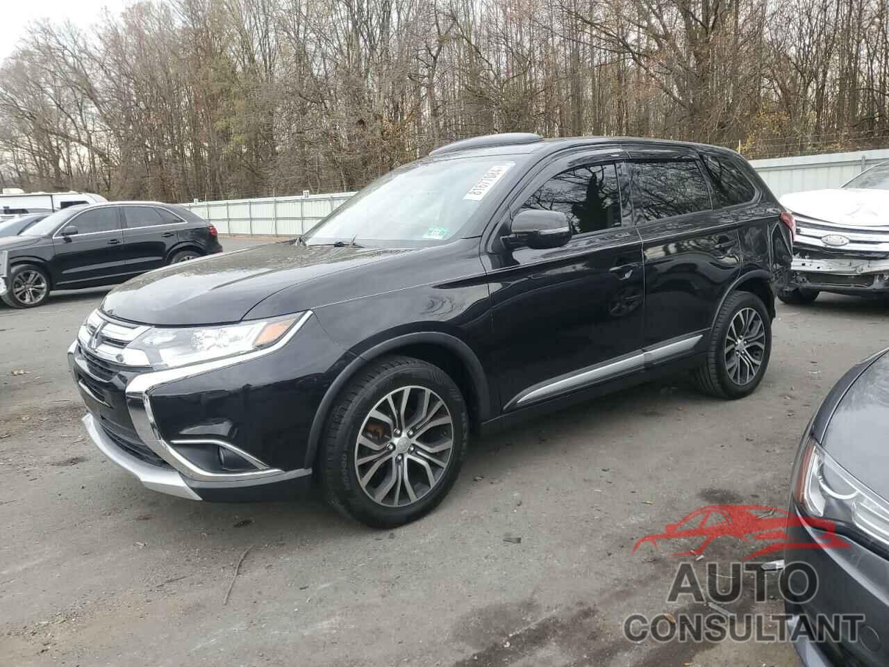 MITSUBISHI OUTLANDER 2018 - JA4AZ3A32JZ070580