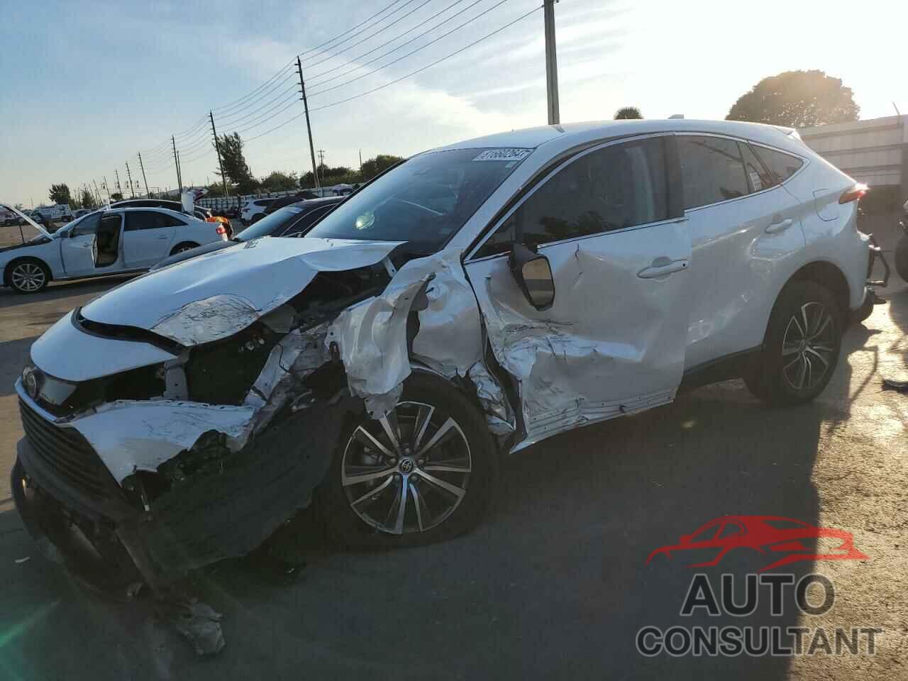 TOYOTA VENZA 2024 - JTEAAAAH0RJ183947