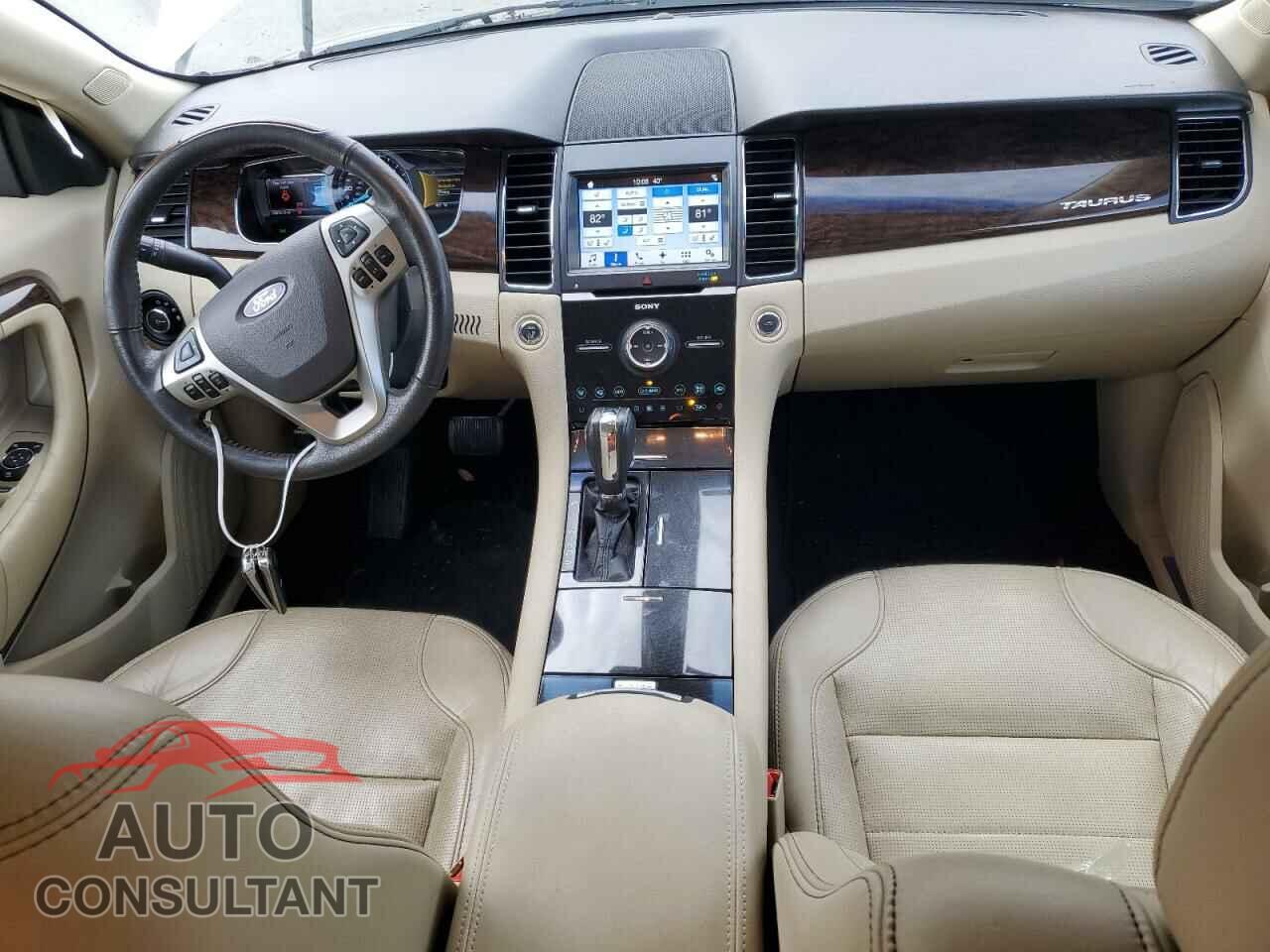 FORD TAURUS 2017 - 1FAHP2F81HG119210