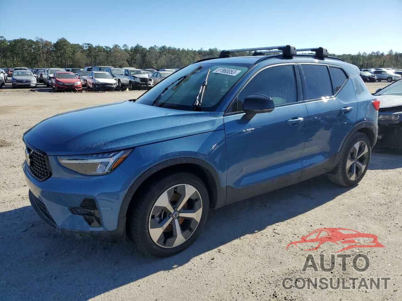 VOLVO XC40 PLUS 2023 - YV4L12UL6P2062752