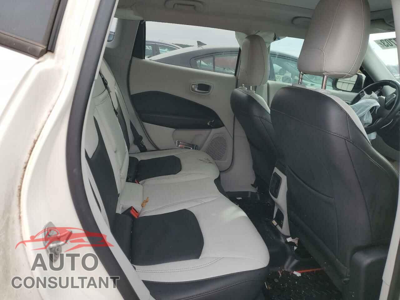 JEEP COMPASS 2018 - 3C4NJCCB5JT228792