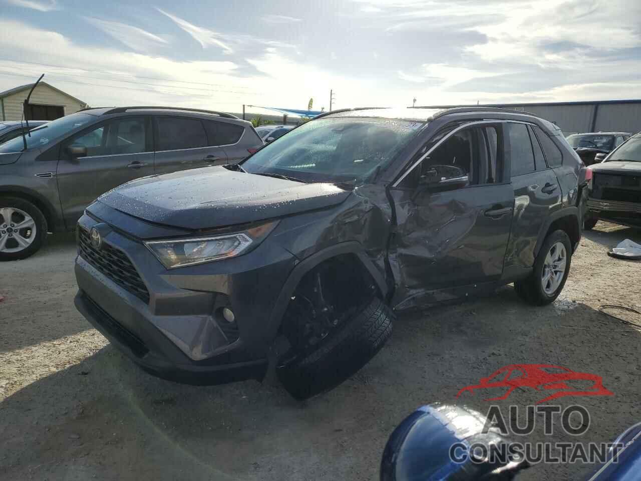 TOYOTA RAV4 2019 - 2T3W1RFV3KW027724