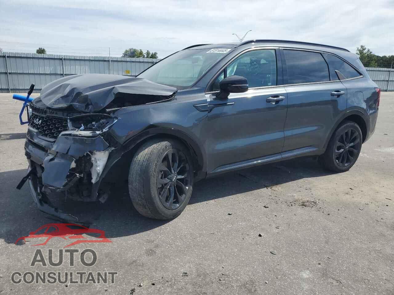 KIA SORENTO 2022 - 5XYRK4LFXNG100570