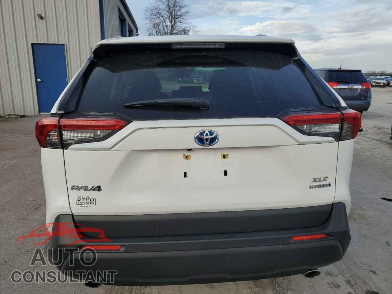 TOYOTA RAV4 2021 - JTMR6RFV3MD014521