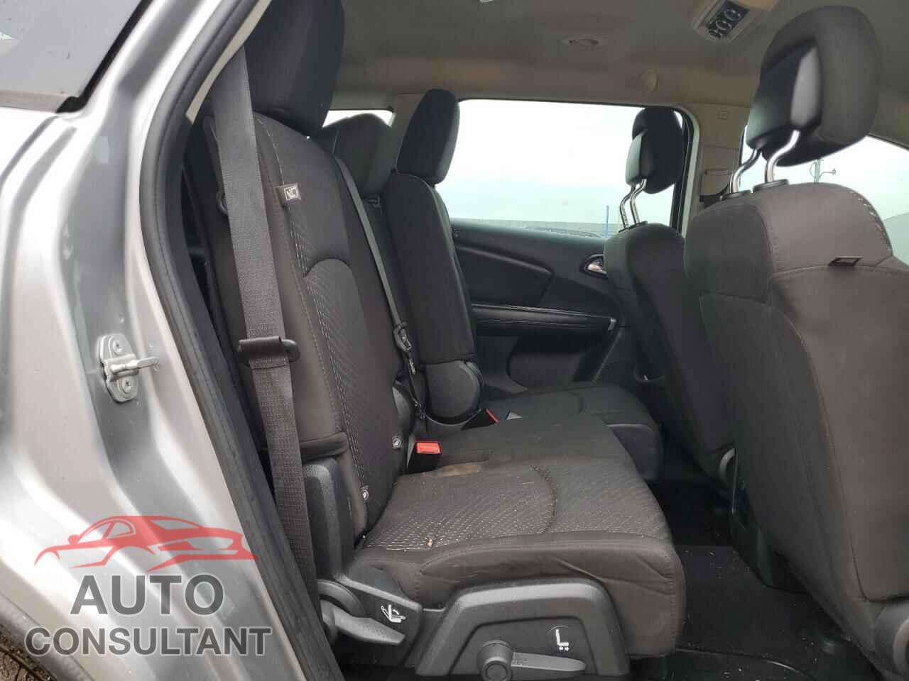 DODGE JOURNEY 2015 - 3C4PDCAB4FT700460