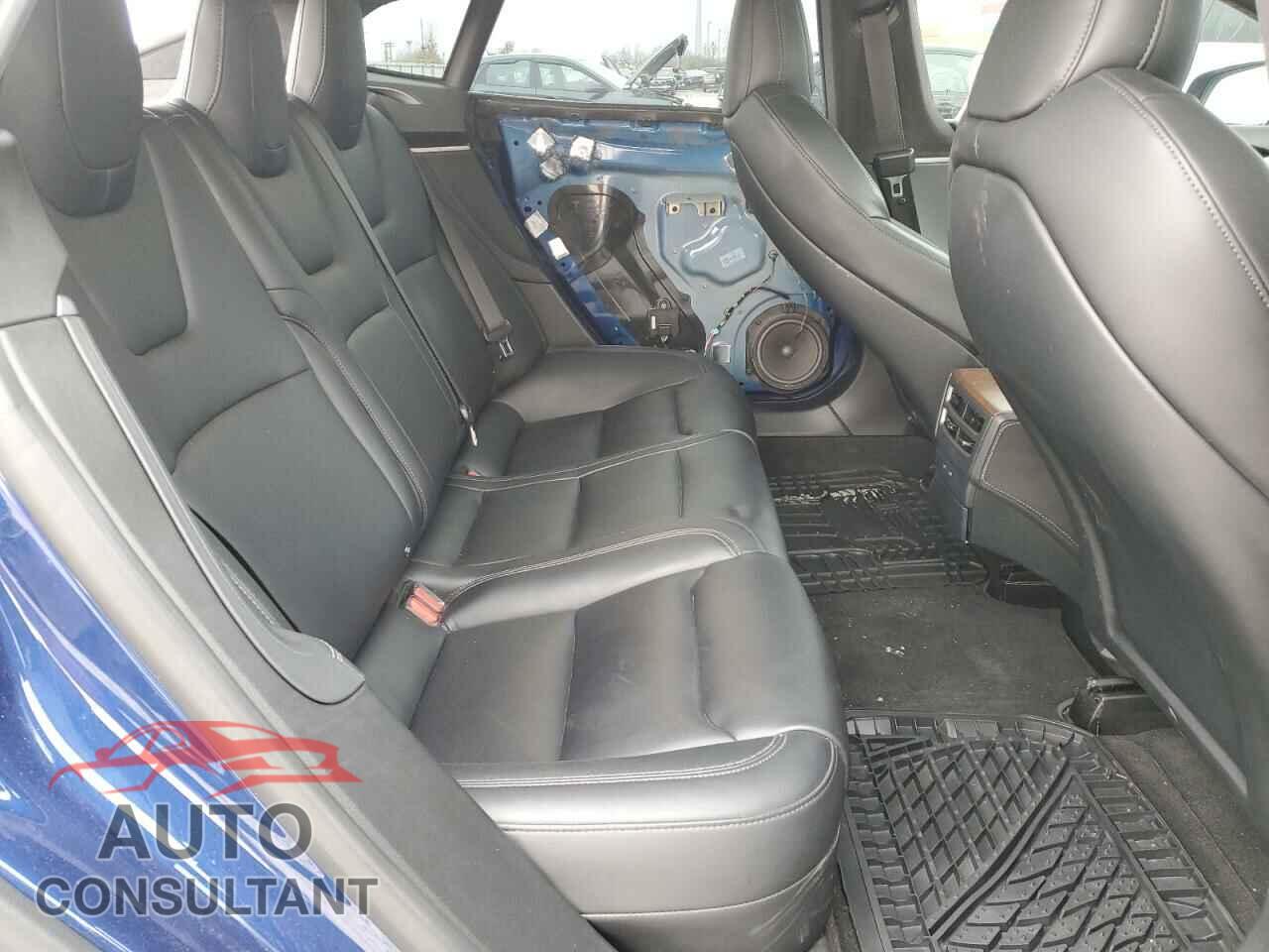 TESLA MODEL S 2020 - 5YJSA1E29LF381892
