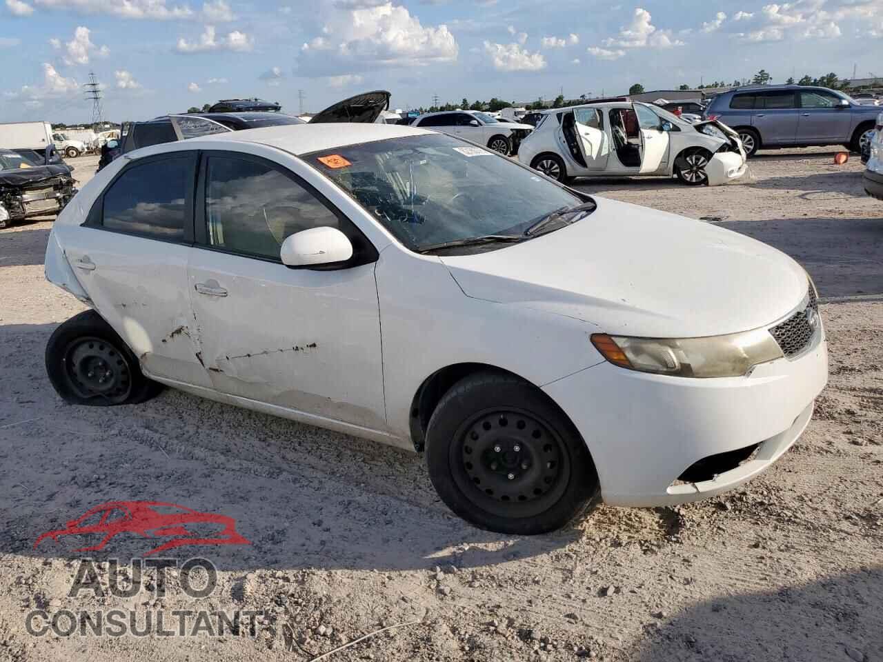 KIA FORTE 2013 - KNAFT4A2XD5690659