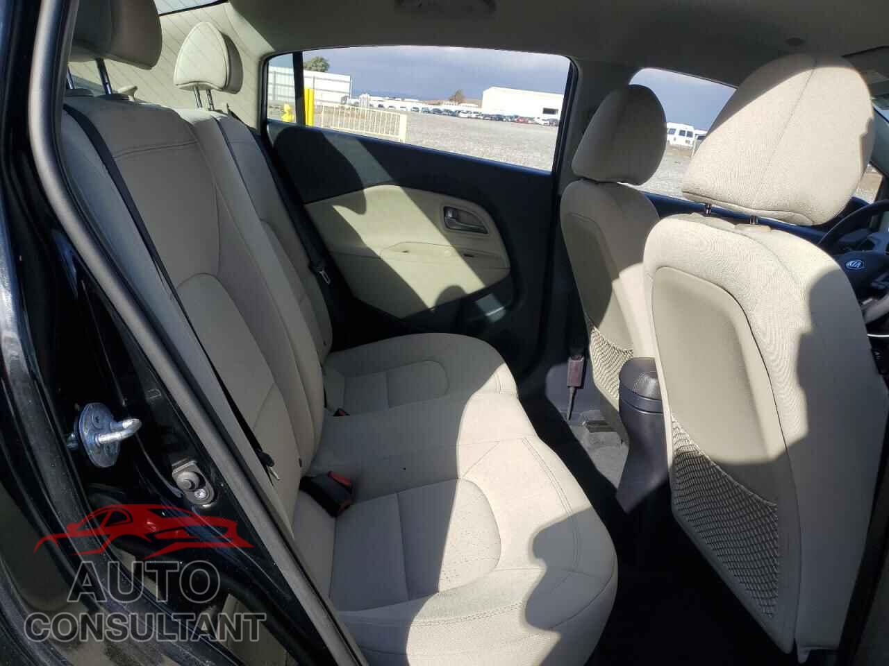 KIA RIO 2013 - KNADN4A37D6231903