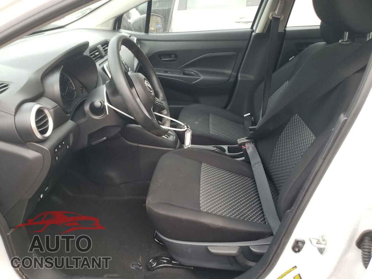NISSAN VERSA 2024 - 3N1CN8DVXRL921809