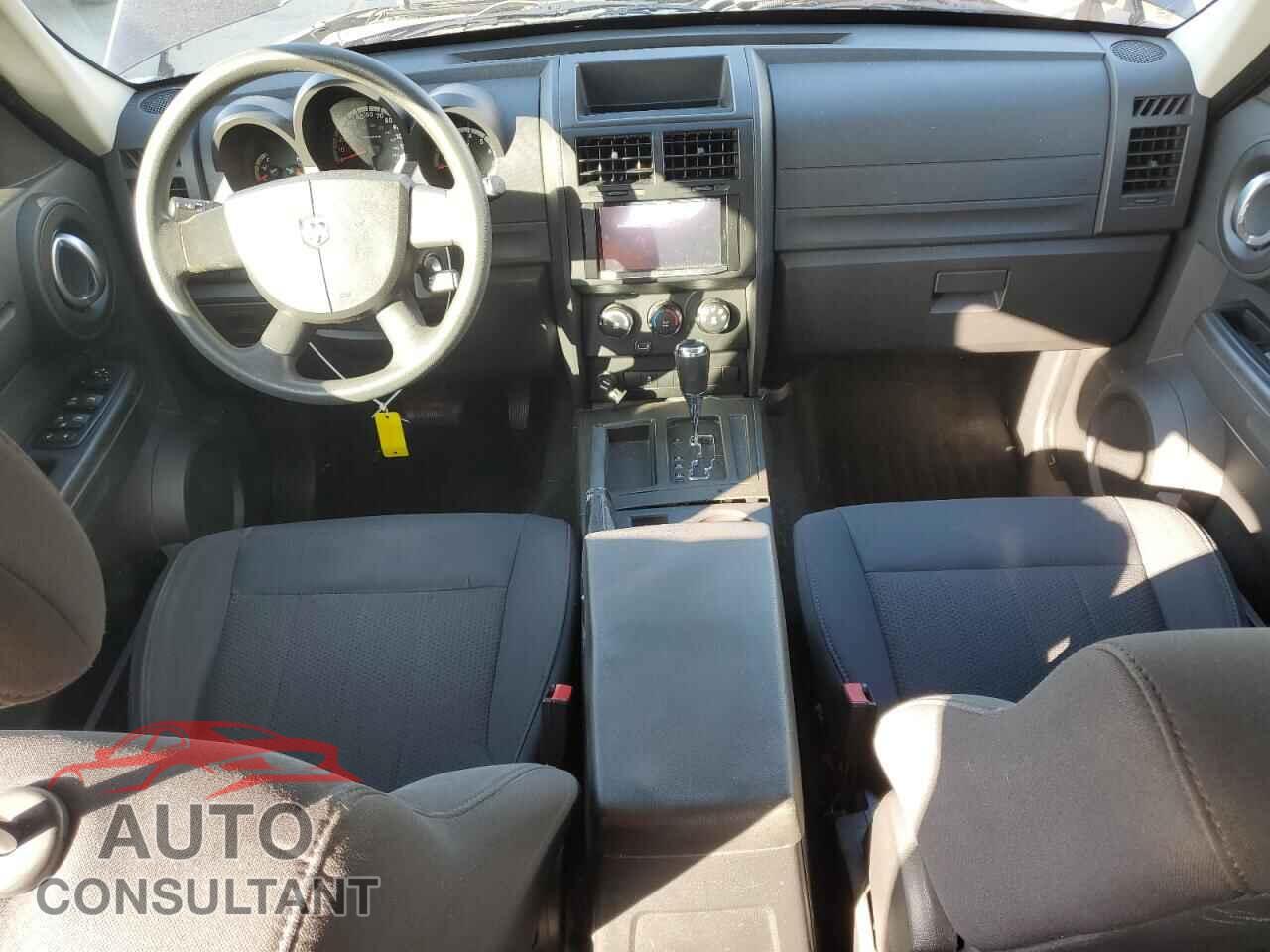 DODGE NITRO 2011 - 1D4PT4GX5BW520004