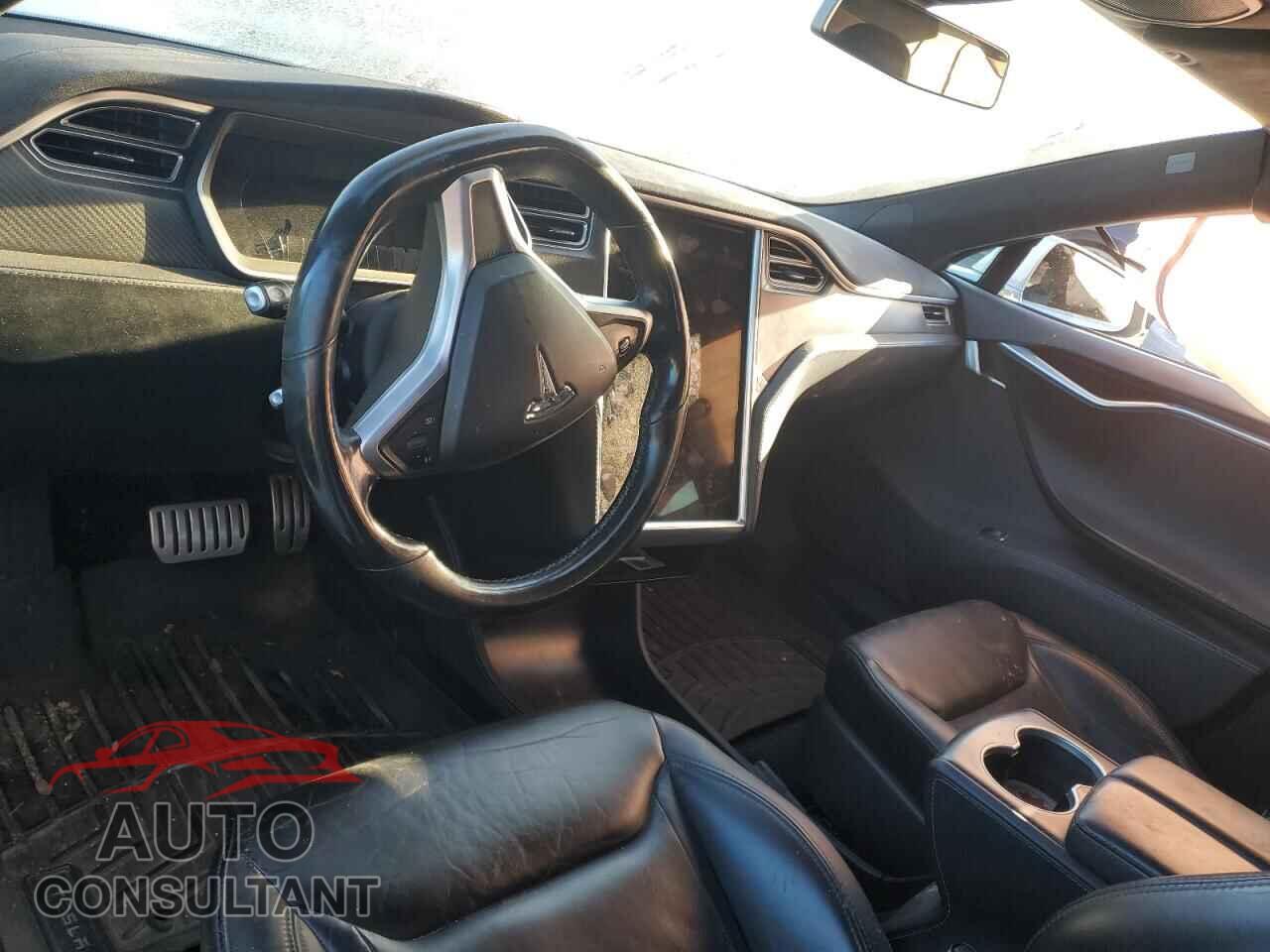 TESLA MODEL S 2015 - 5YJSA1H43FF091844