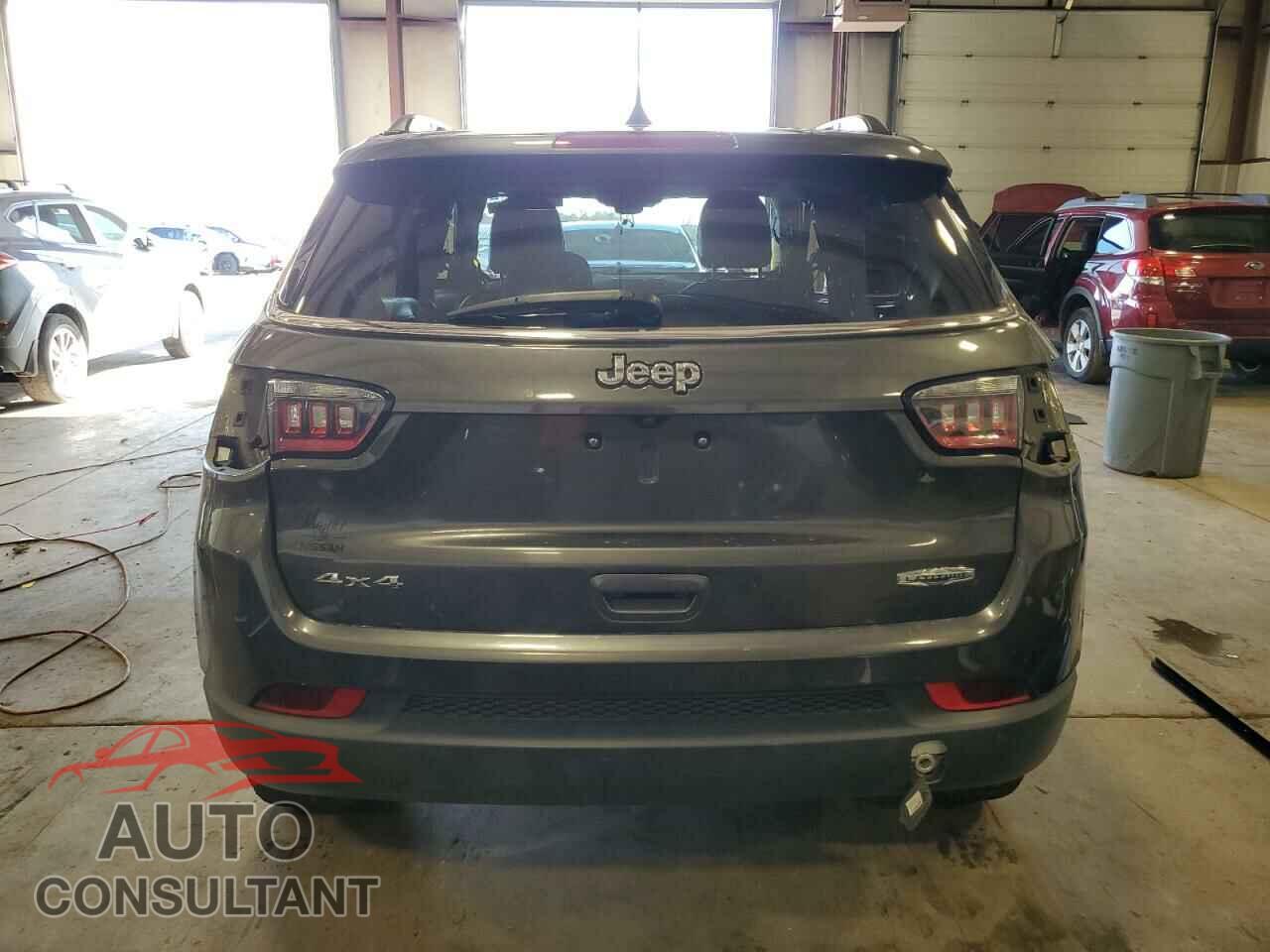 JEEP COMPASS 2019 - 3C4NJDBB4KT754405