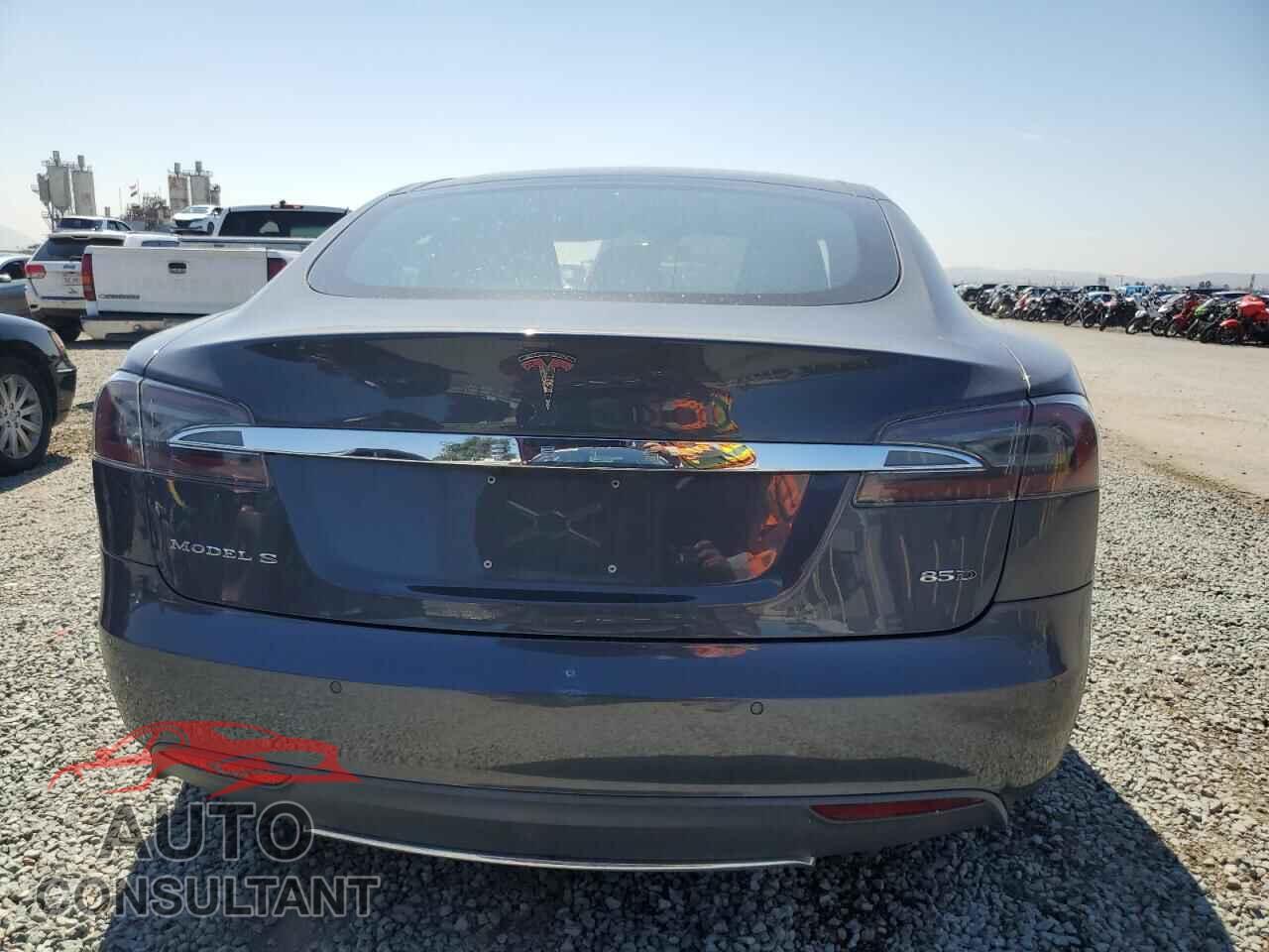 TESLA MODEL S 2015 - 5YJSA1H20FF096563