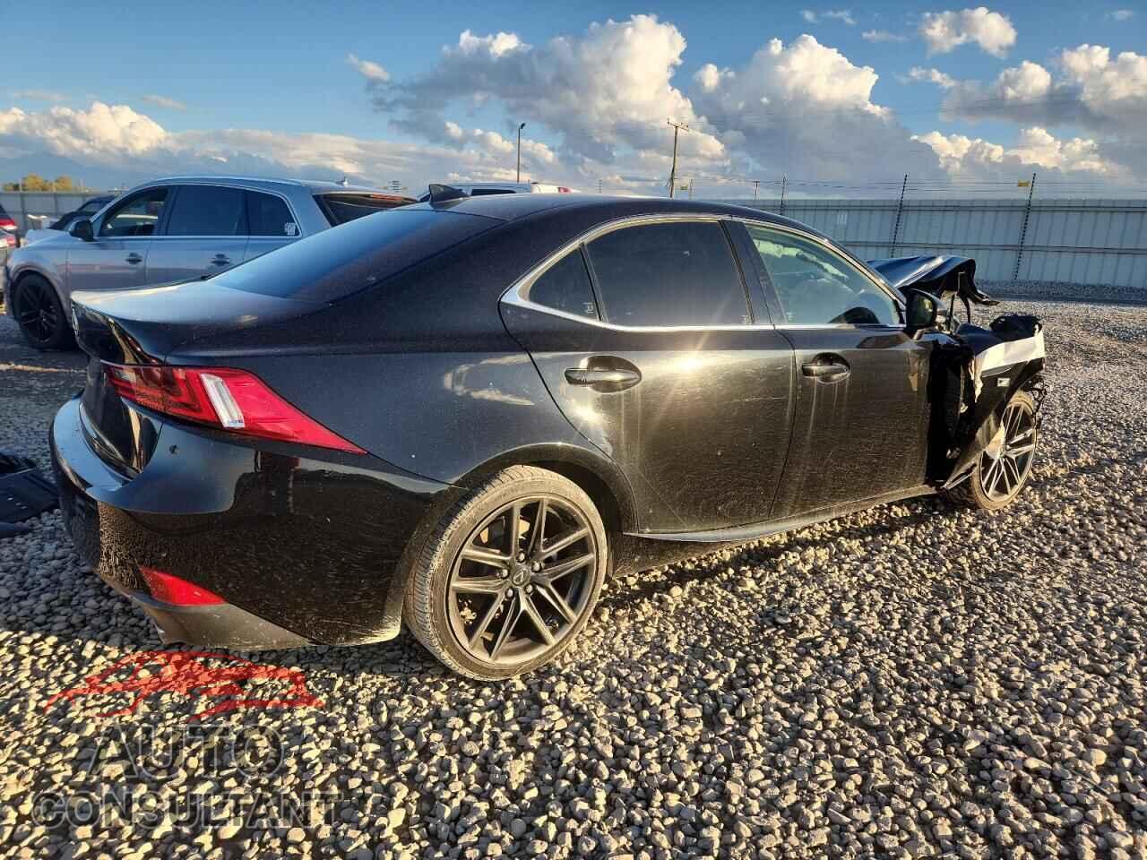 LEXUS IS 2014 - JTHCF1D22E5009143