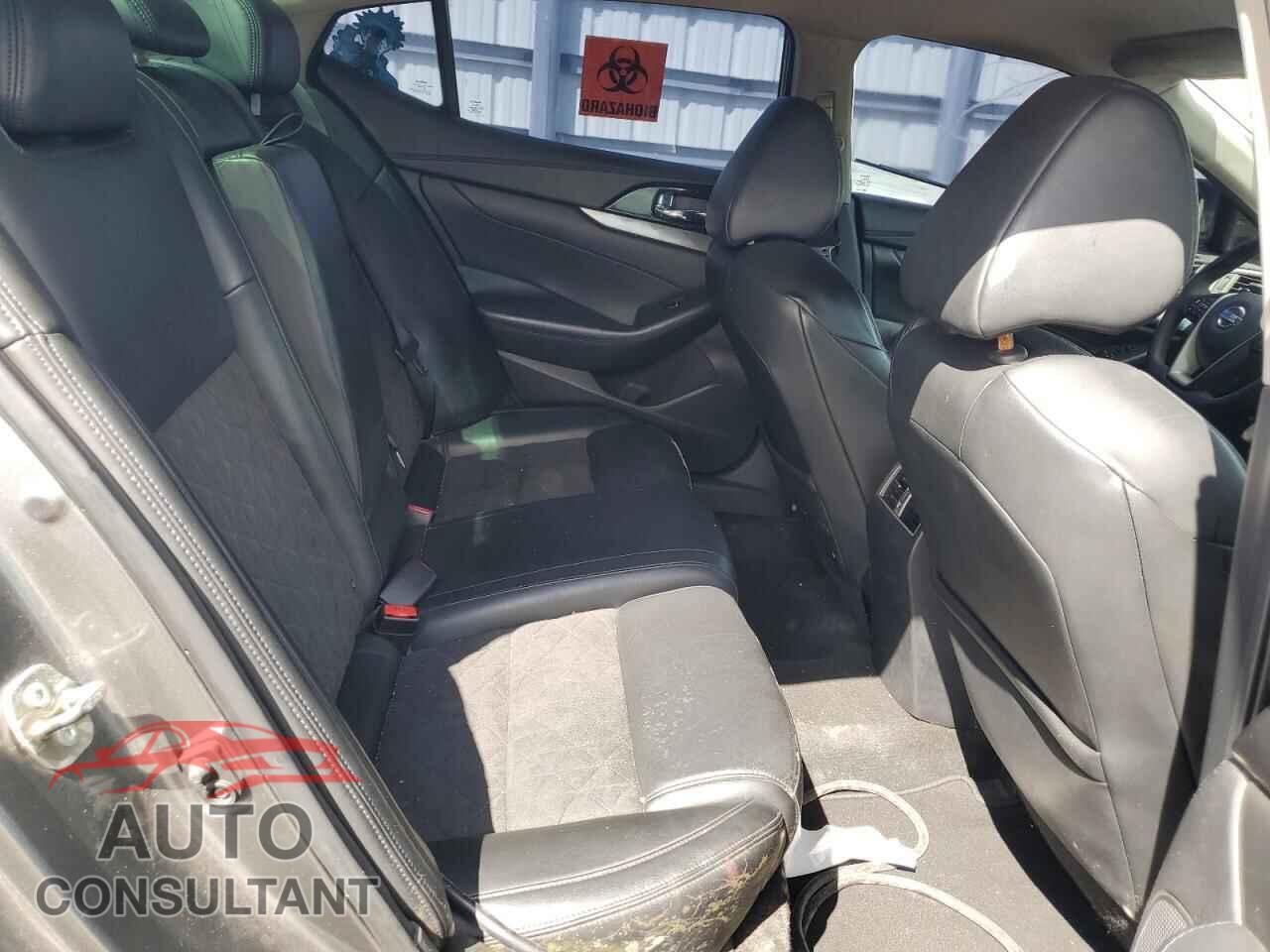 NISSAN MAXIMA 2017 - 1N4AA6AP7HC415252