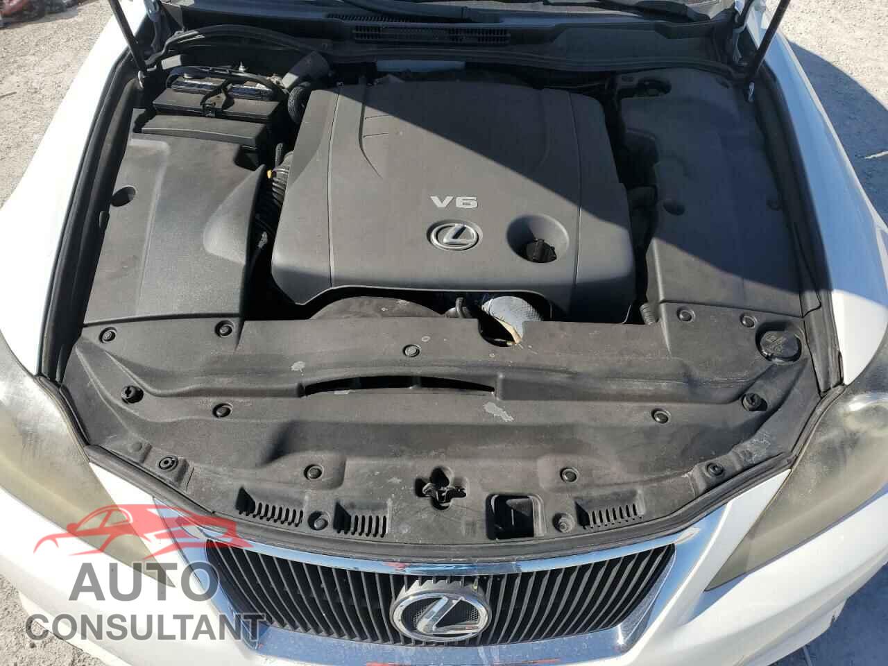 LEXUS IS 2011 - JTHFF2C20B2518102