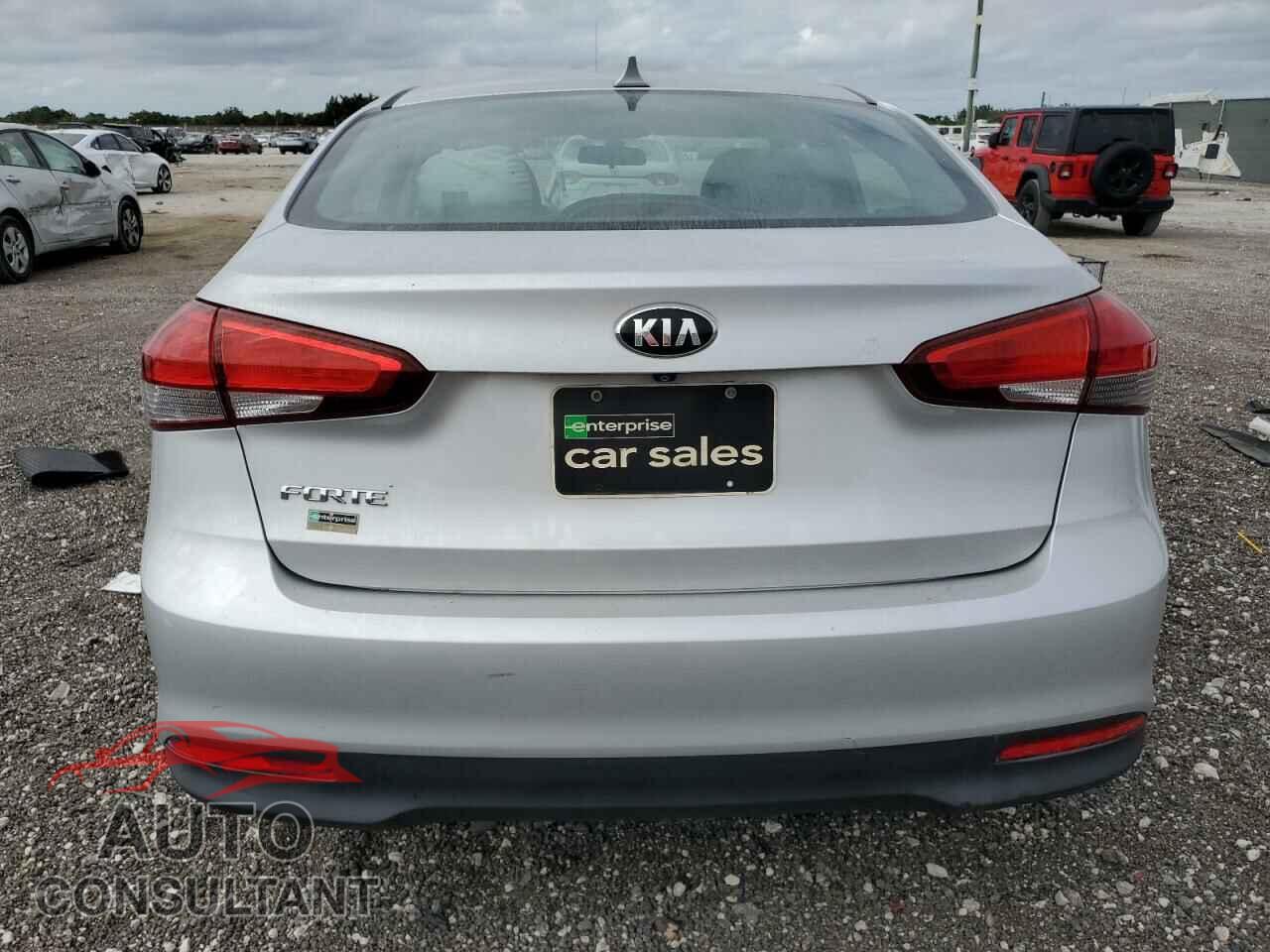 KIA FORTE 2017 - 3KPFL4A74HE082502