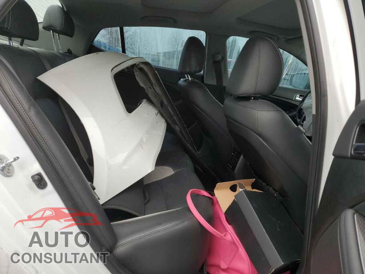 KIA OPTIMA 2012 - 5XXGR4A67CG020148