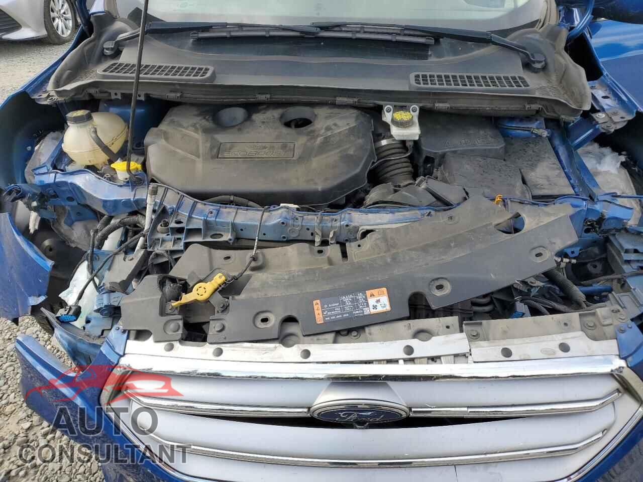 FORD ESCAPE 2017 - 1FMCU9G99HUD77484