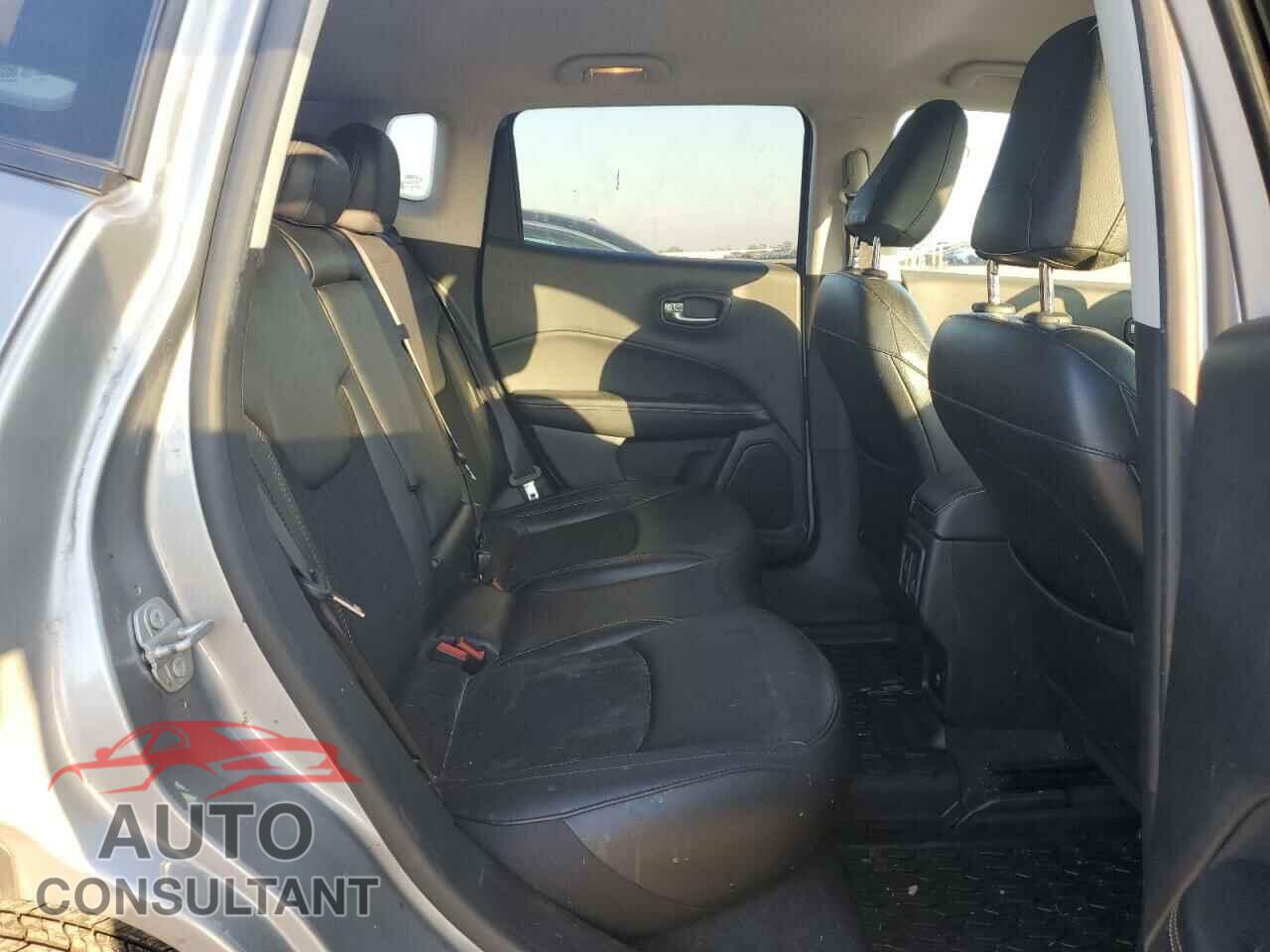 JEEP COMPASS 2020 - 3C4NJDBB2LT255684