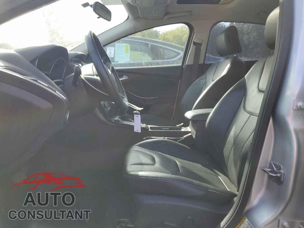FORD FOCUS 2017 - 1FADP3J24HL206226