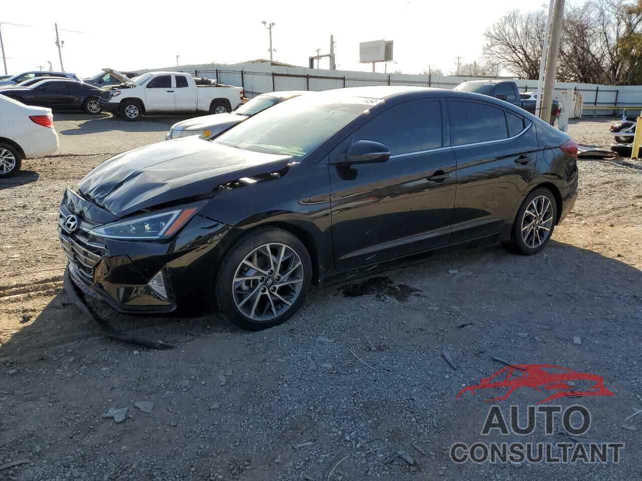 HYUNDAI ELANTRA 2019 - KMHD84LFXKU753219