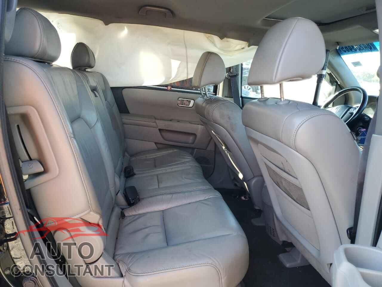 HONDA PILOT 2011 - 5FNYF4H53BB083047