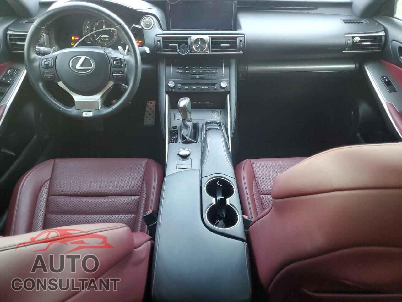 LEXUS IS 2017 - JTHBA1D29H5046589