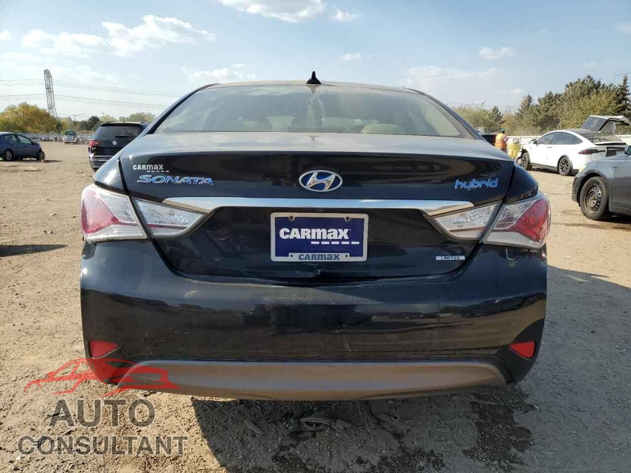 HYUNDAI SONATA 2013 - KMHEC4A41DA097145