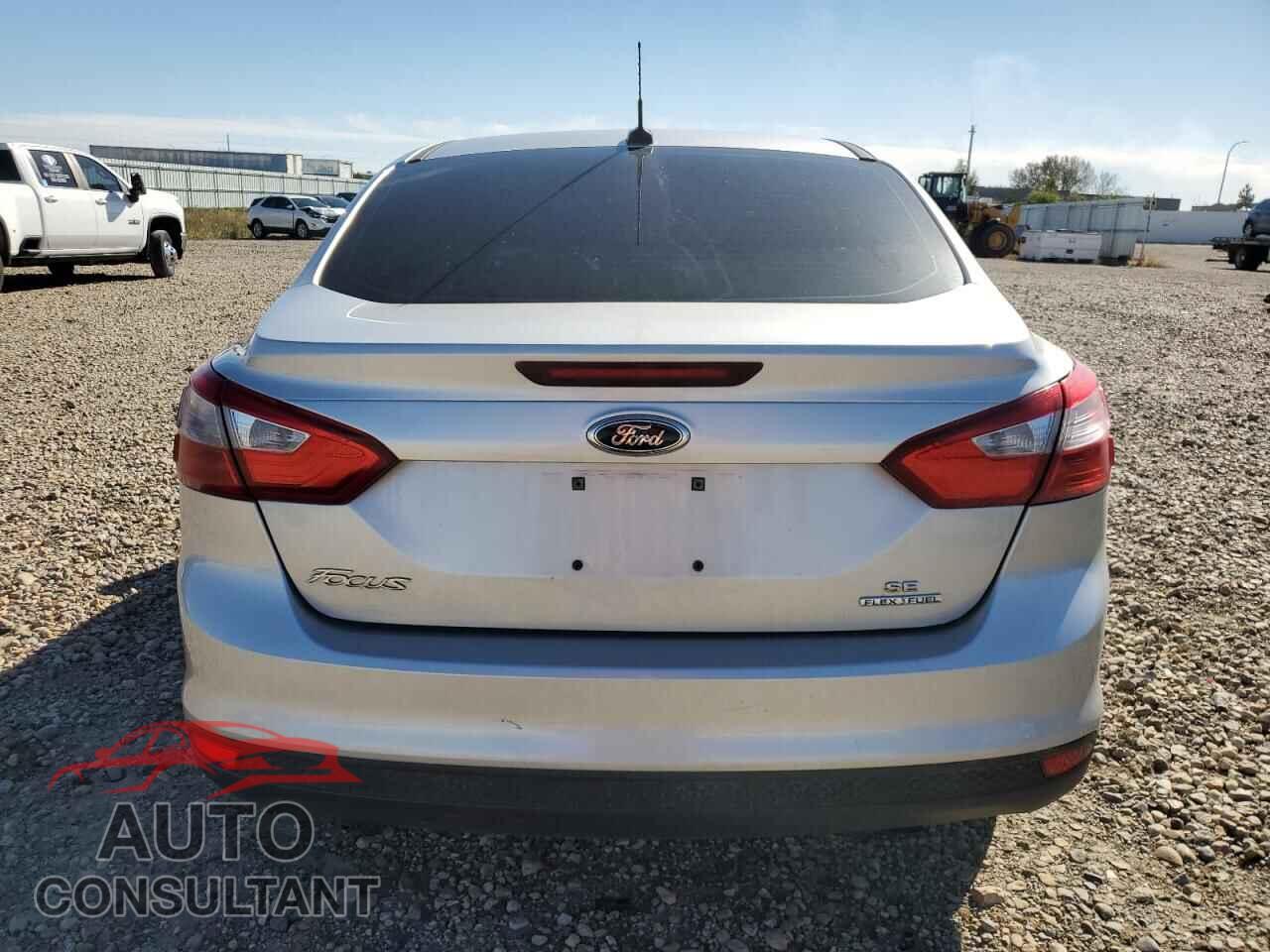 FORD FOCUS 2014 - 1FADP3F27EL235580
