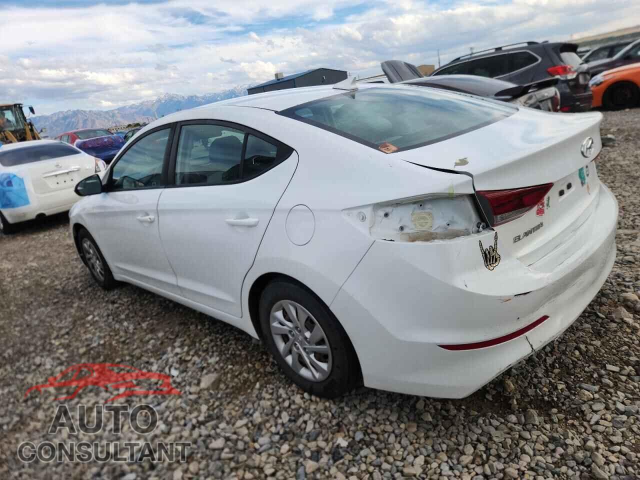 HYUNDAI ELANTRA 2017 - 5NPD74LF1HH083957