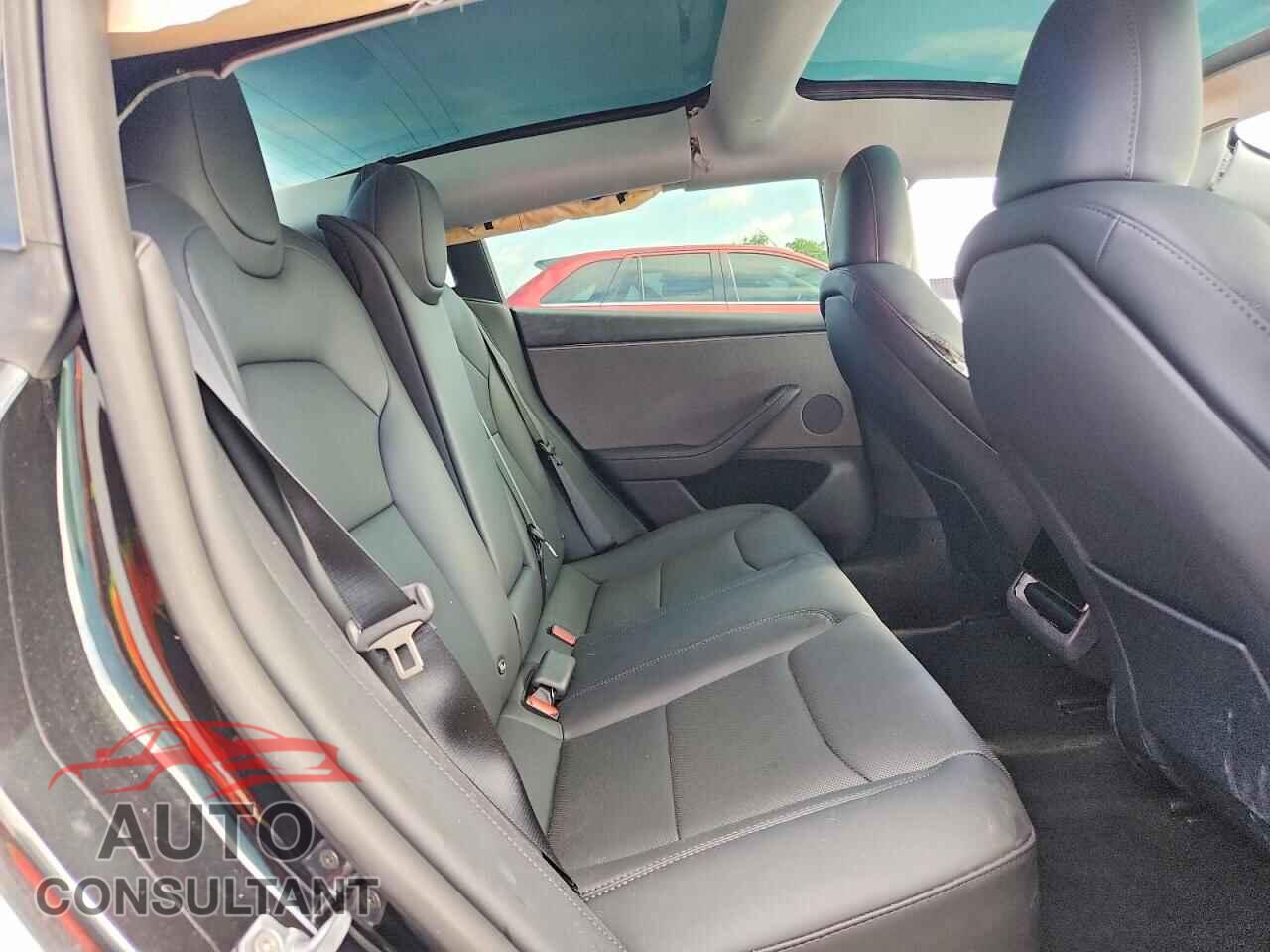 TESLA MODEL 3 2026 - 5YJ3E1EA8TF155455