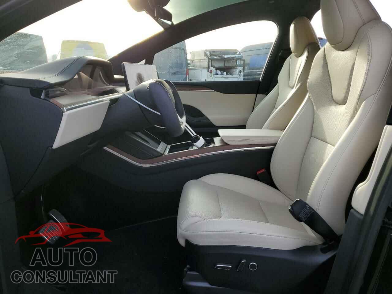 TESLA MODEL X 2023 - 7SAXCBE54PF382814