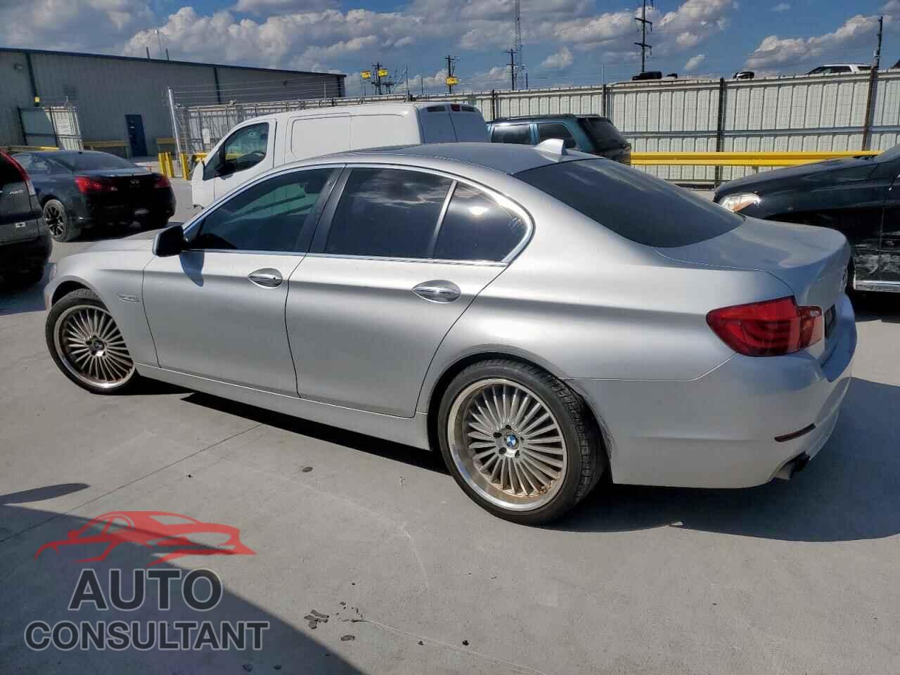 BMW 5 SERIES 2013 - WBAXG5C54DDY35738