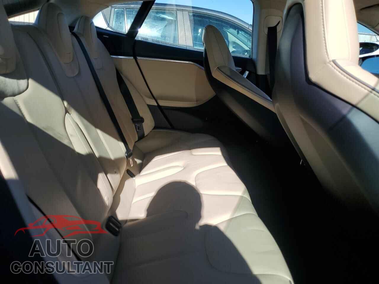 TESLA MODEL S 2012 - 5YJSA1DP8CFS00780