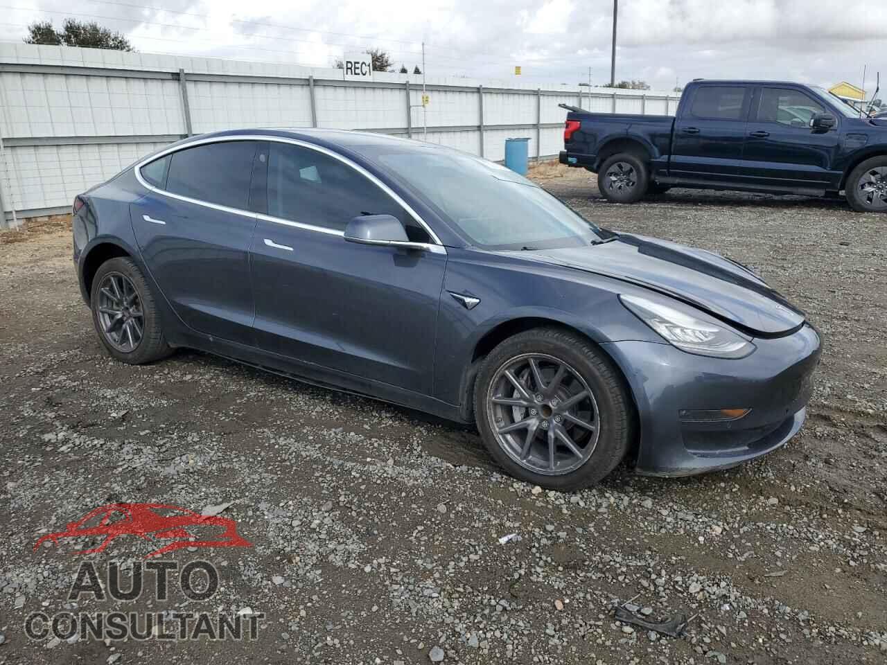 TESLA MODEL 3 2019 - 5YJ3E1EA3KF308175