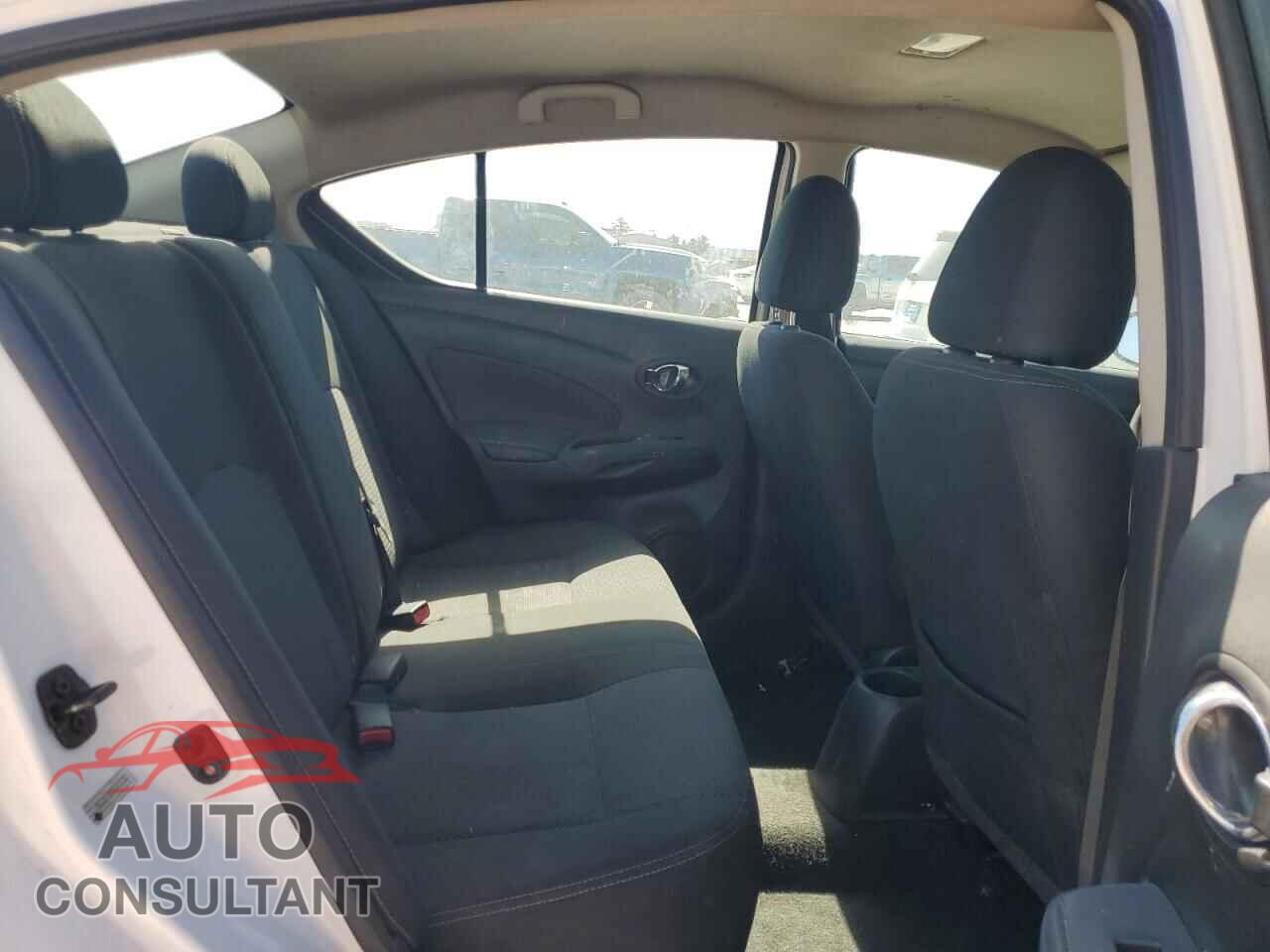 NISSAN VERSA 2019 - 3N1CN7AP3KL831987
