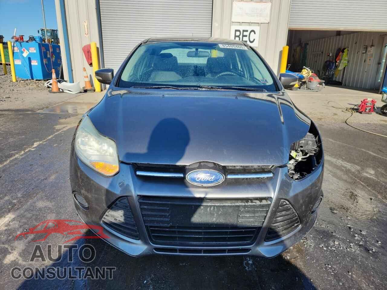 FORD FOCUS 2014 - 1FADP3F23EL257575