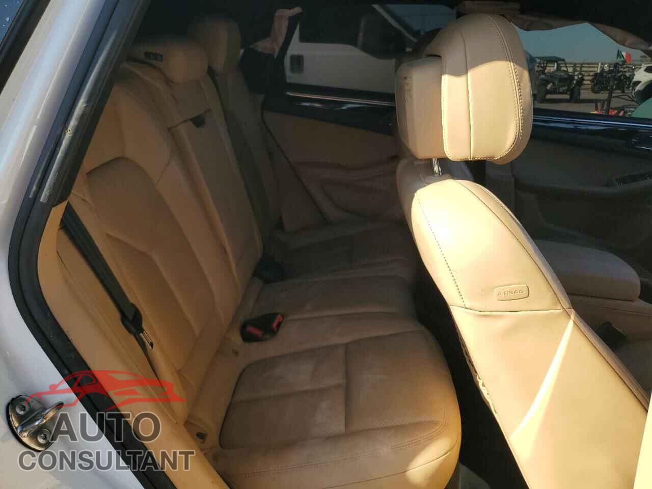 PORSCHE MACAN 2018 - WP1AA2A57JLB00635