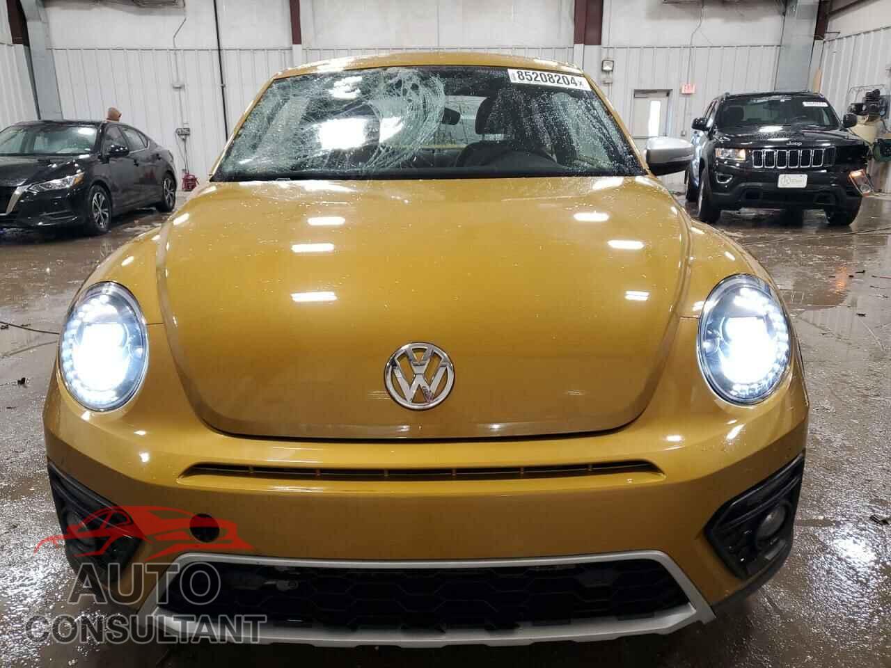 VOLKSWAGEN BEETLE 2017 - 3VWS17AT3HM621066