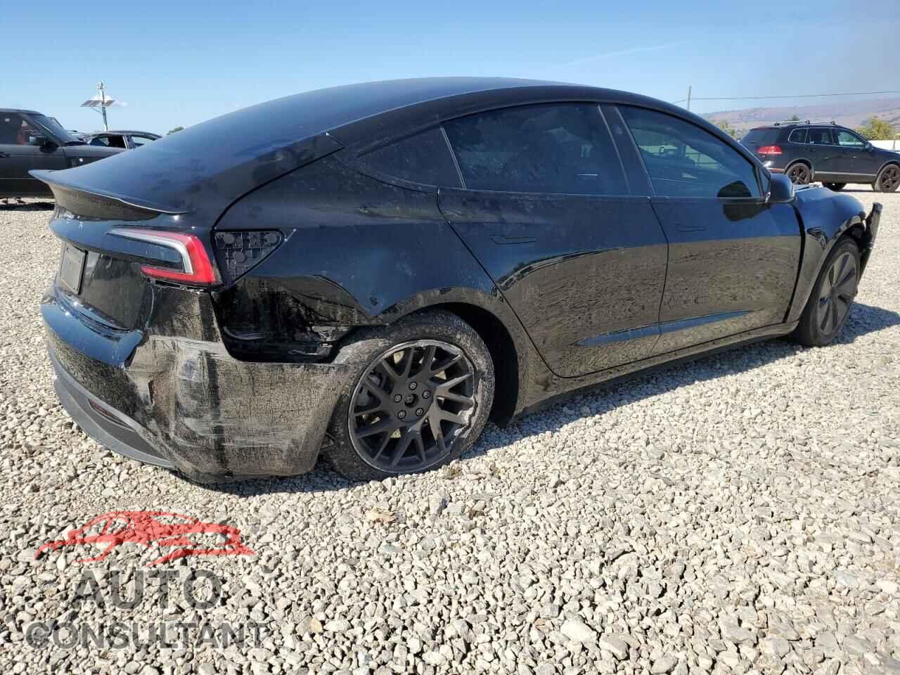 TESLA MODEL 3 2024 - 5YJ3E1EA2RF743585