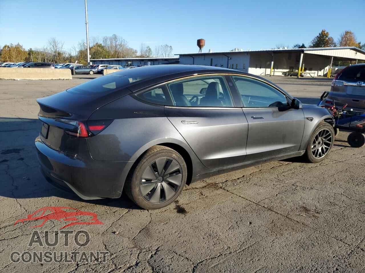 TESLA MODEL 3 2024 - 5YJ3E1EA4RF741577