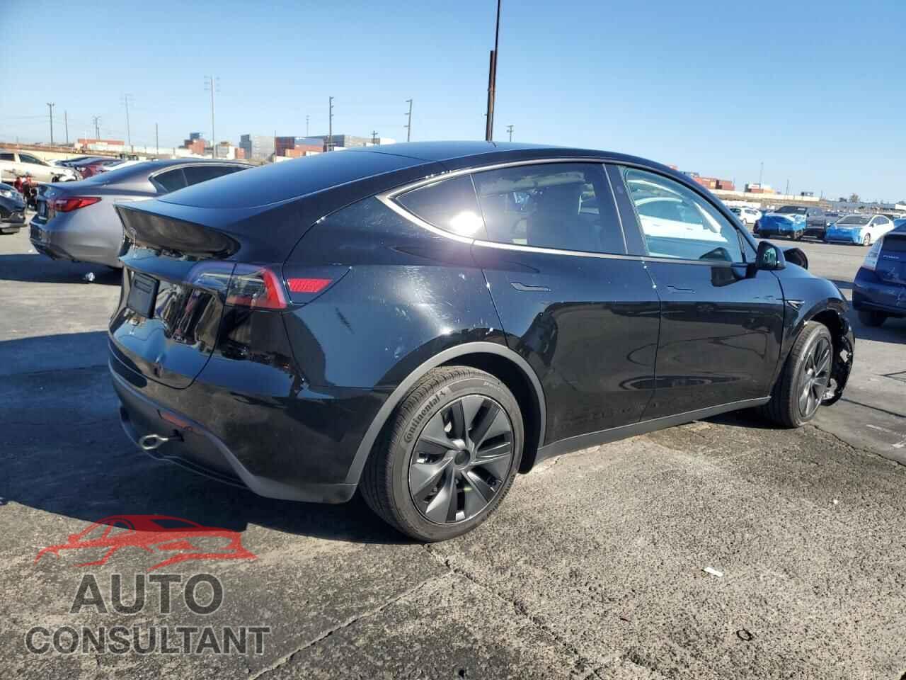 TESLA MODEL Y 2024 - 7SAYGDED4RF157775