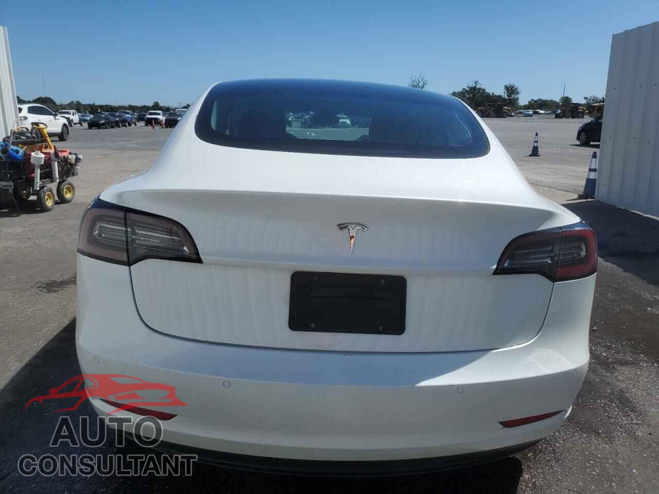 TESLA MODEL 3 2022 - 5YJ3E1EA3NF370180