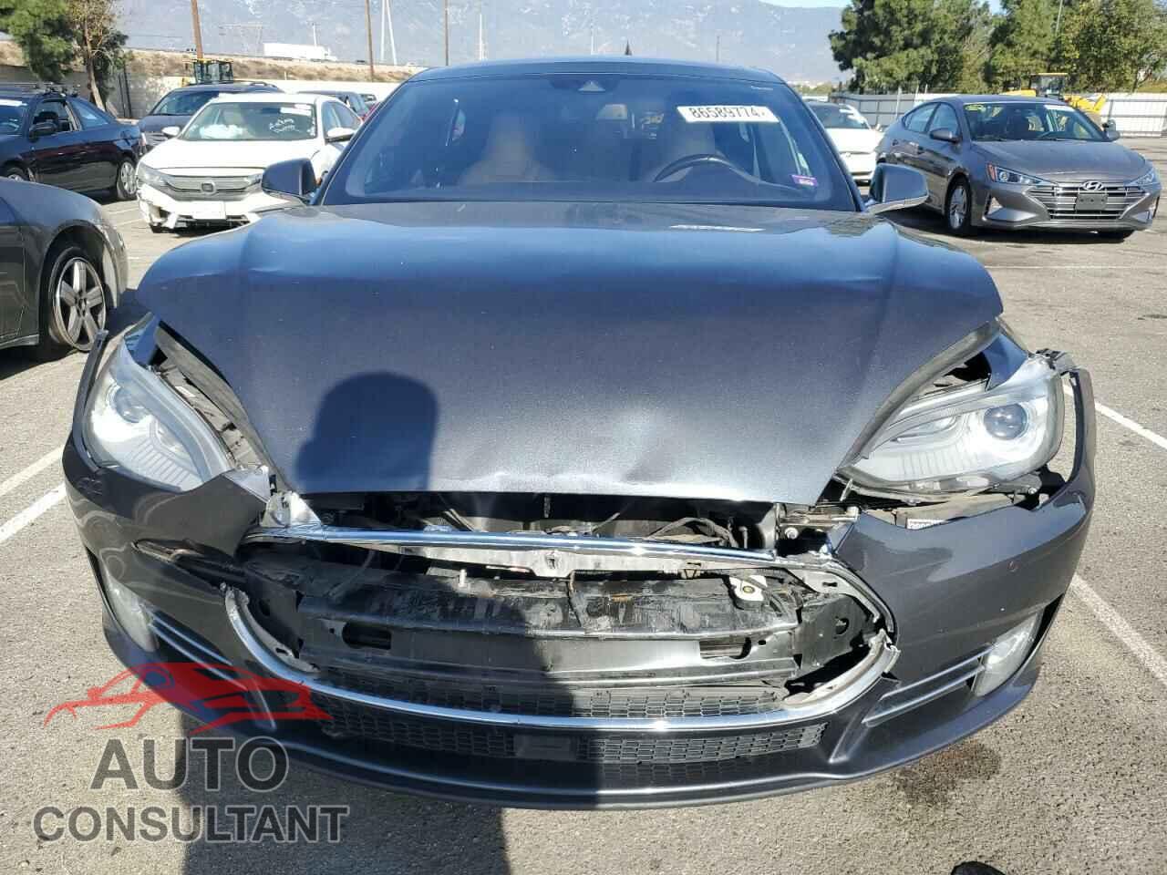 TESLA MODEL S 2015 - 5YJSA1E44FF117257
