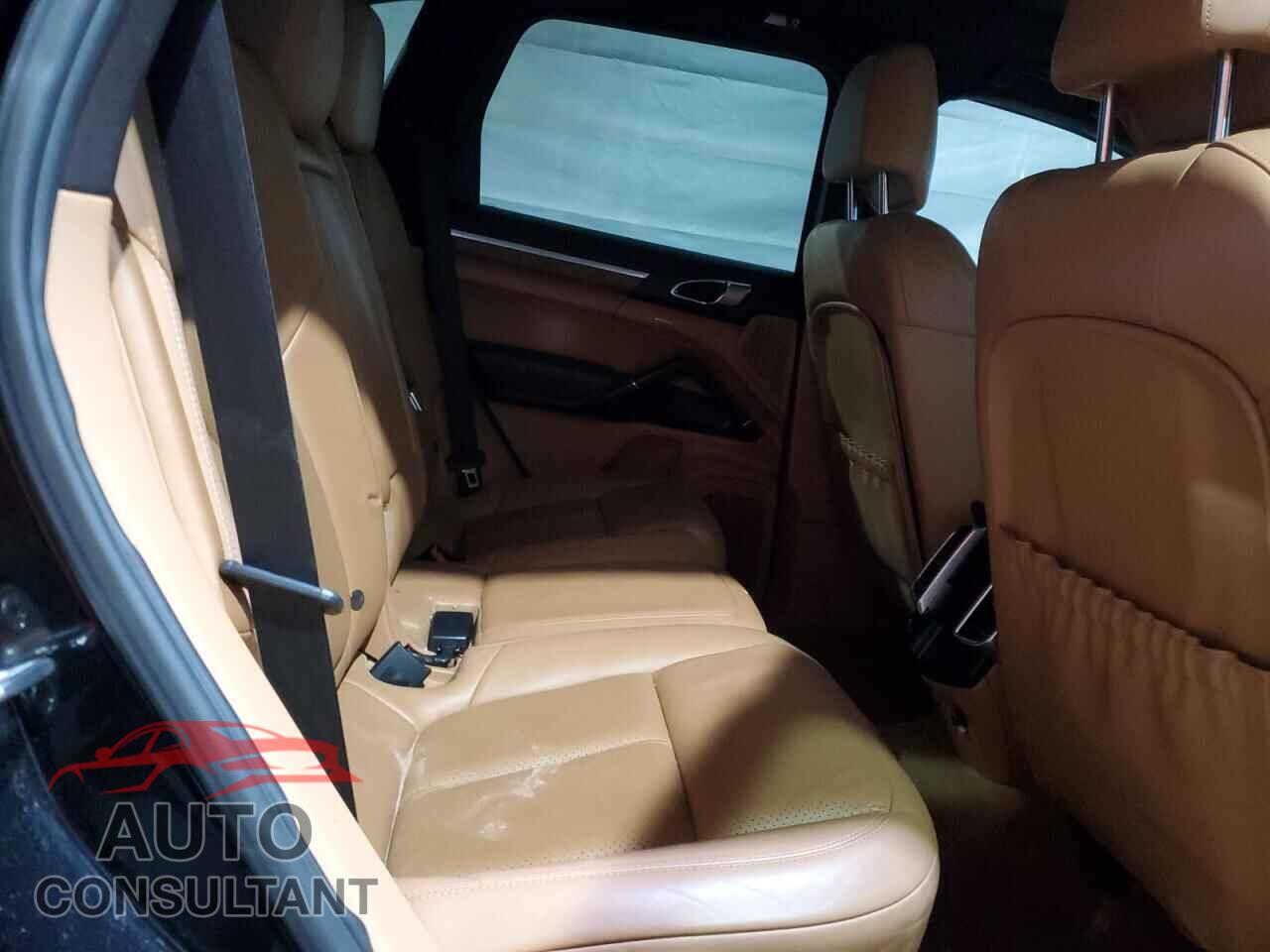 PORSCHE CAYENNE 2013 - WP1AA2A23DLA01126