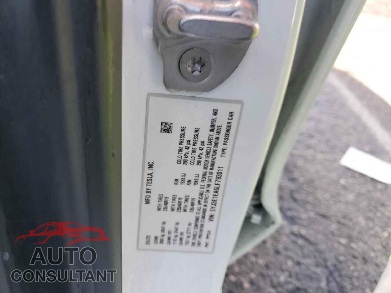 TESLA MODEL 3 2020 - 5YJ3E1EA6LF793011