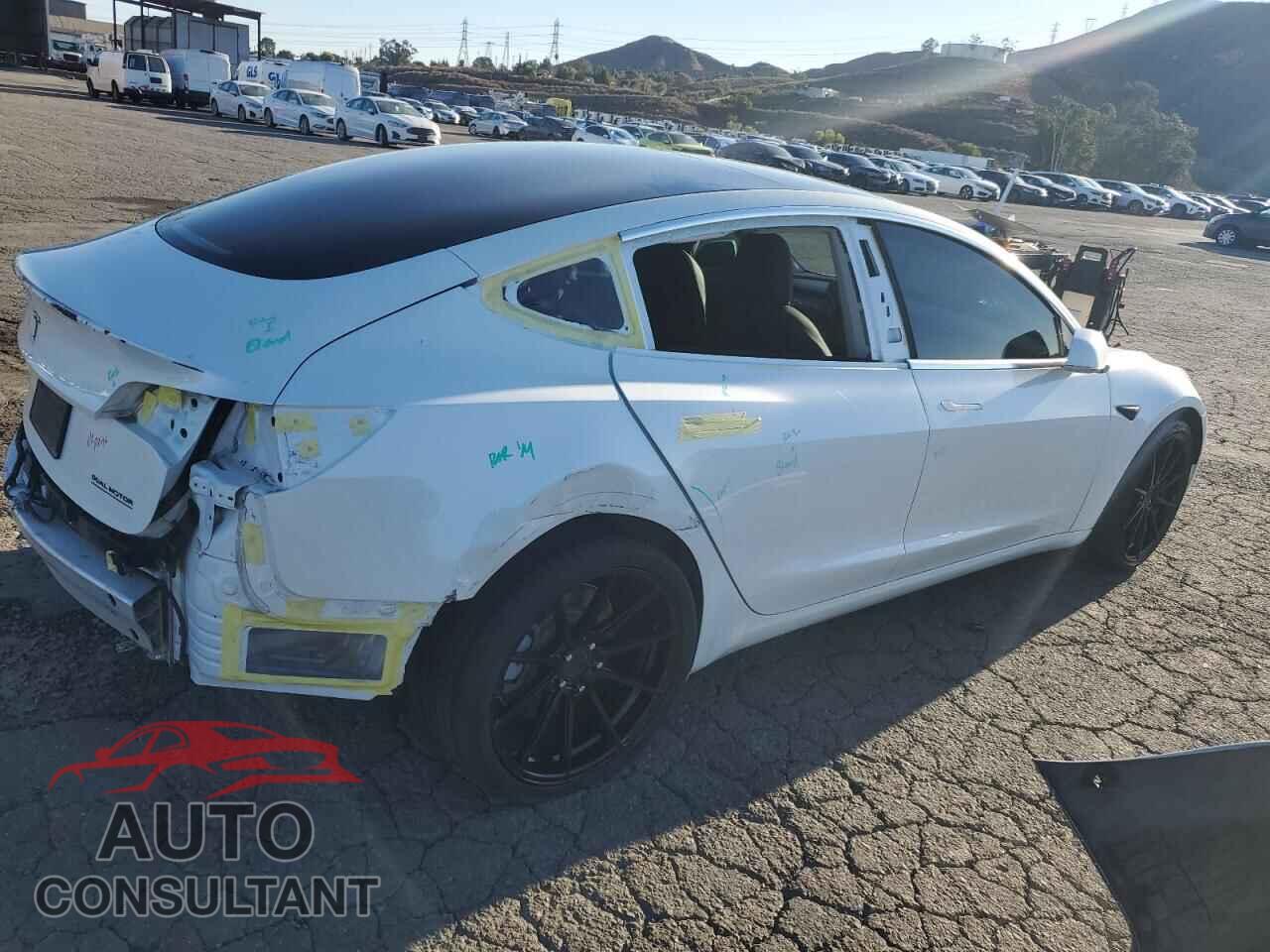 TESLA MODEL 3 2020 - 5YJ3E1EC2LF627652